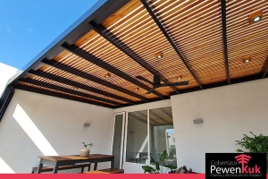 Proyecto de Construcción de Cobertizo en Metal Madera para Terraza, Lo Barnechea